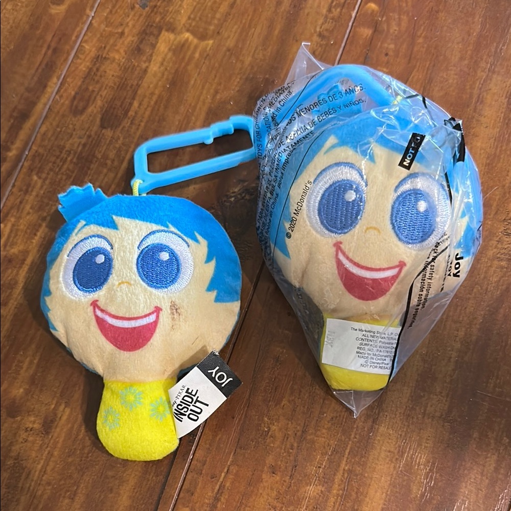 Disney Pixar Inside Out Joy Plush Clip Keychain Lot of 2 (1 New)